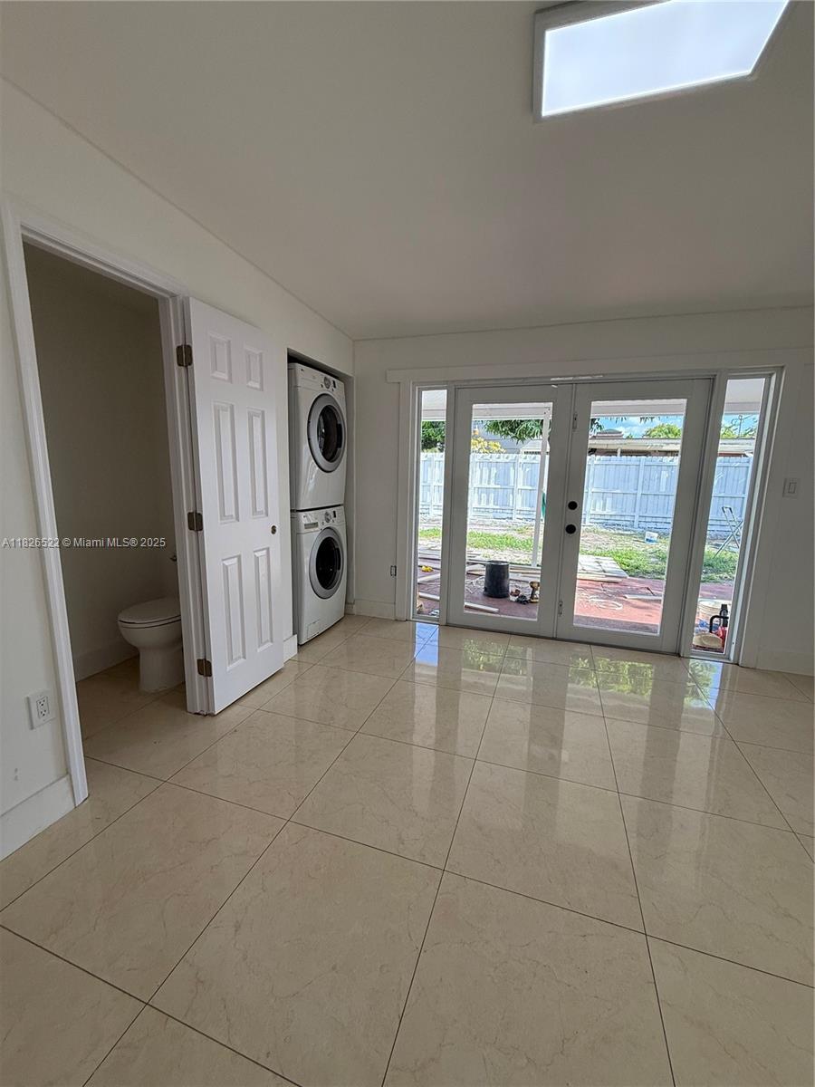 Flagami Miami, FL 33144 - Photo 6 of 20 a view of a hallway with an entryway