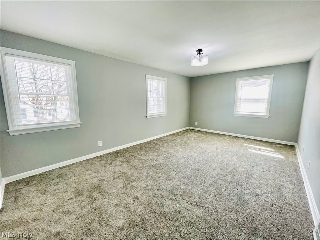 934 Pembrook Road Cleveland Heights, OH 44121 - Photo 10 of 23 Gallery Image 10