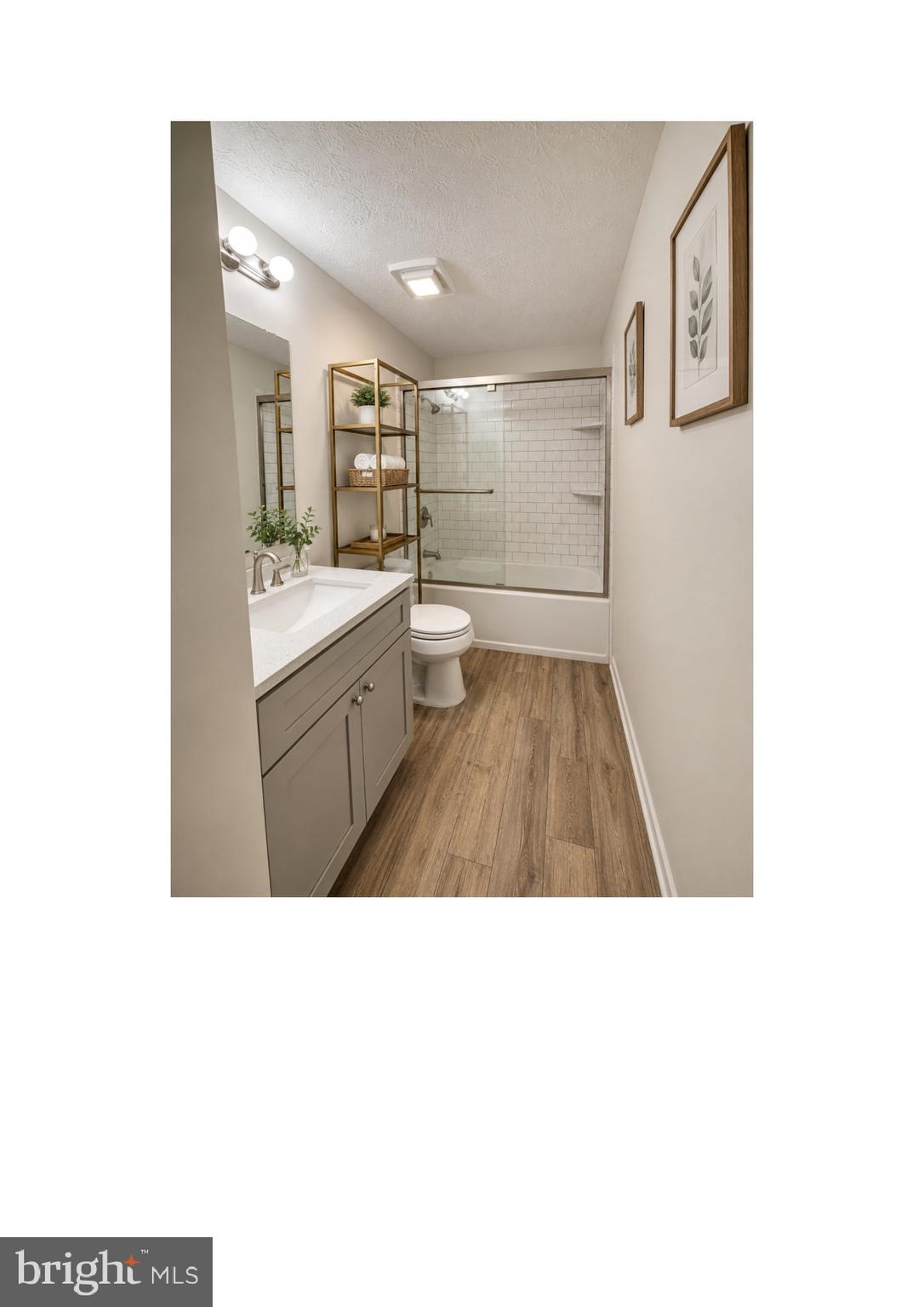 11013 Barton Hill Court Reston, VA 20191 - Photo 6 of 9 Updated Full Bath