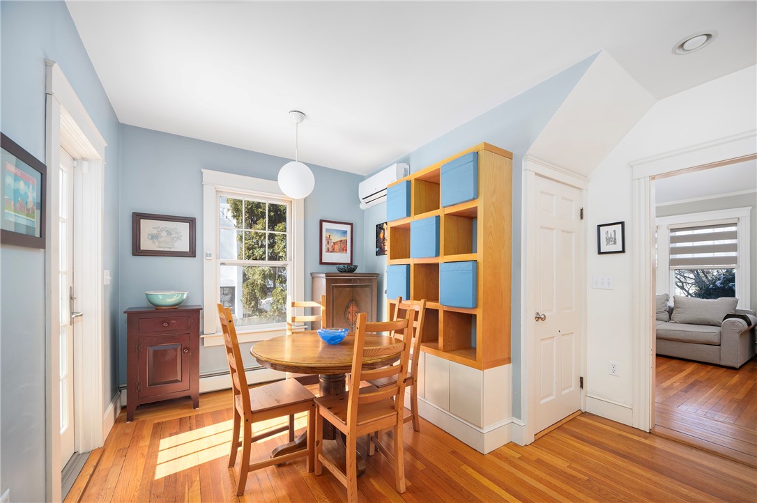 51 Wilcox Avenue Pawtucket, RI 02860 - Photo 9 of 31