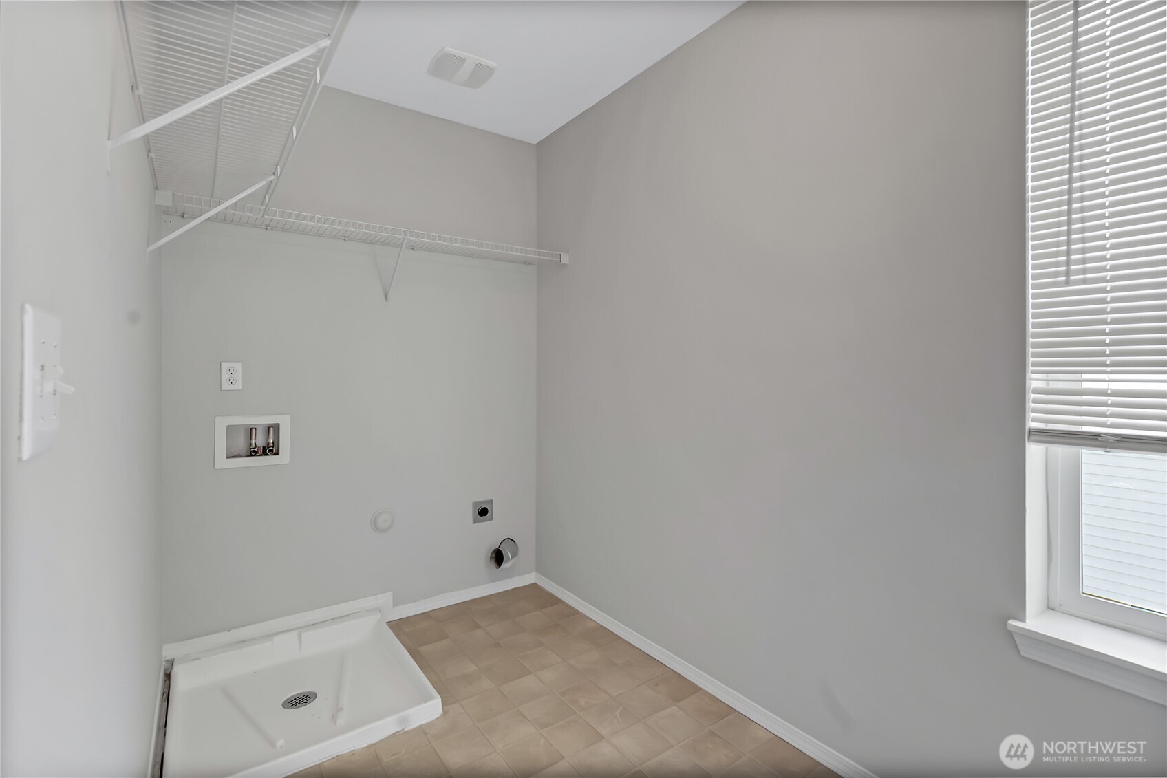 1401 Riddell Avenue Northeast Orting, WA 98360 - Photo 15 of 35