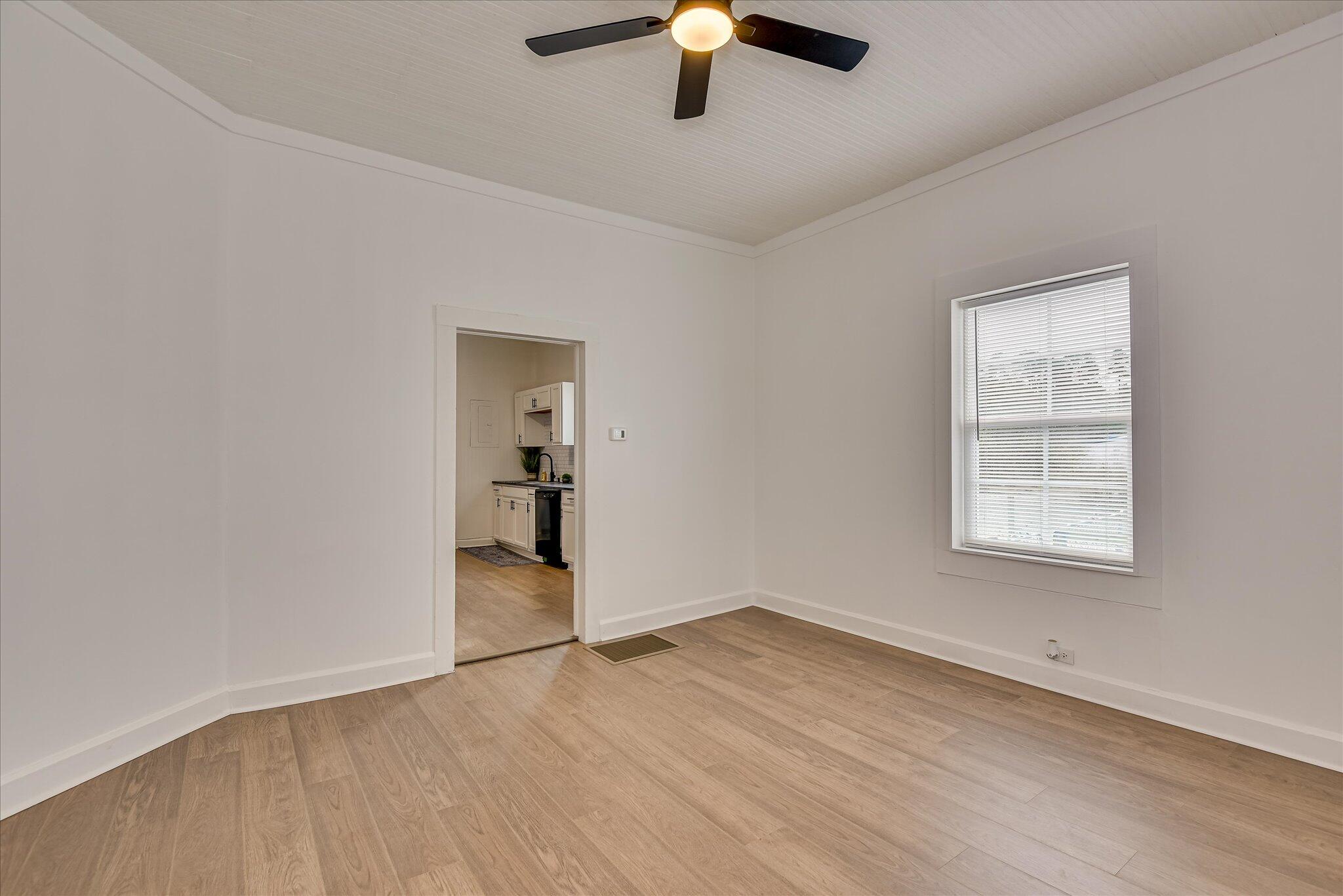 3863 Augusta Road Warrenville, SC 29851 - Photo 6 of 26 10-110