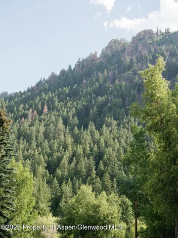 $2,150,000 | 333 West Main Street, Unit B2, Aspen, CO 81611