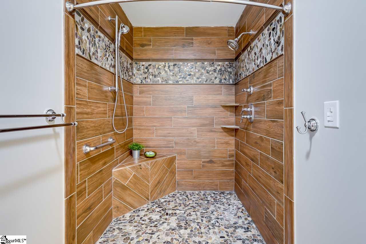 716 Hammett Road Greer, SC 29650 - Photo 22 of 30 Gallery Image 22