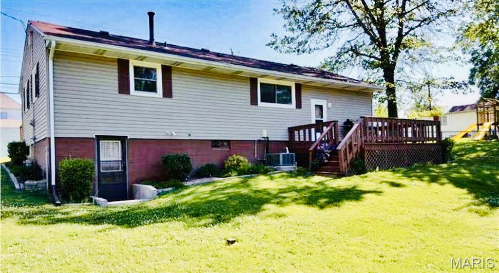 207 East High Street Troy, IL 62294 - Photo 2 of 25