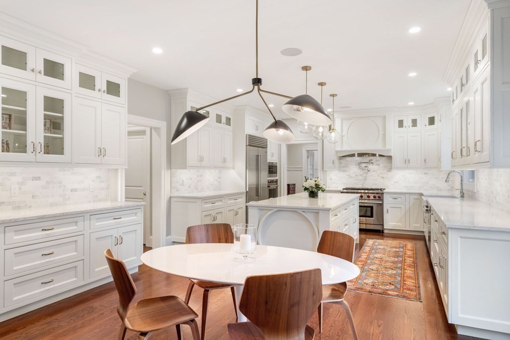 4 Wynnewood Road Wellesley, MA 02481 - Photo 11 of 42