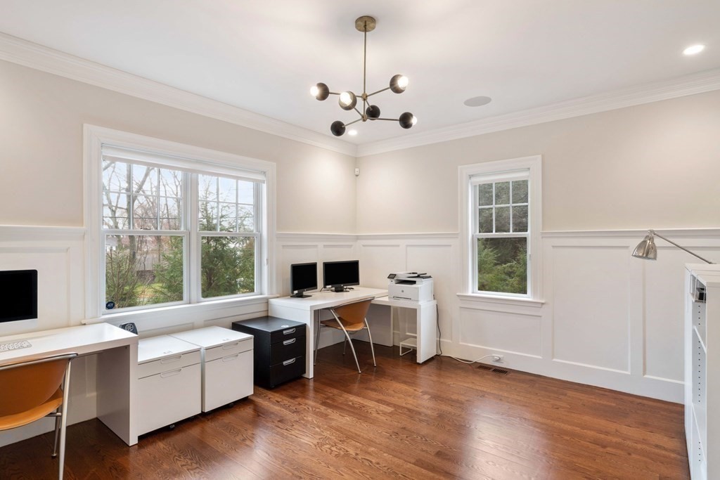 4 Wynnewood Road Wellesley, MA 02481 - Photo 17 of 42