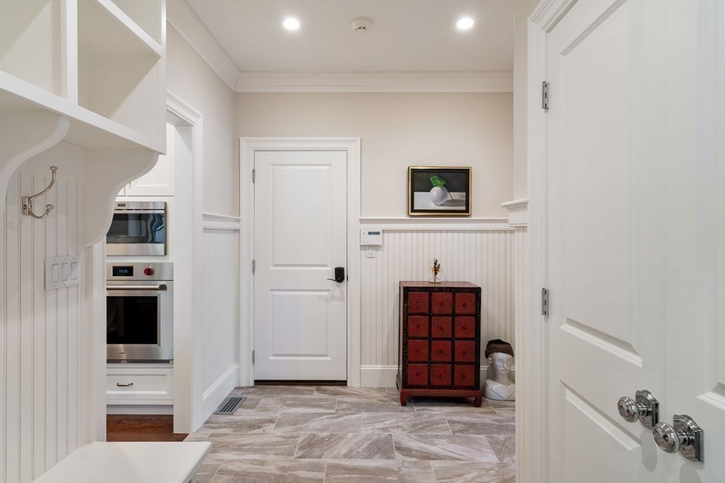 4 Wynnewood Road Wellesley, MA 02481 - Photo 18 of 42