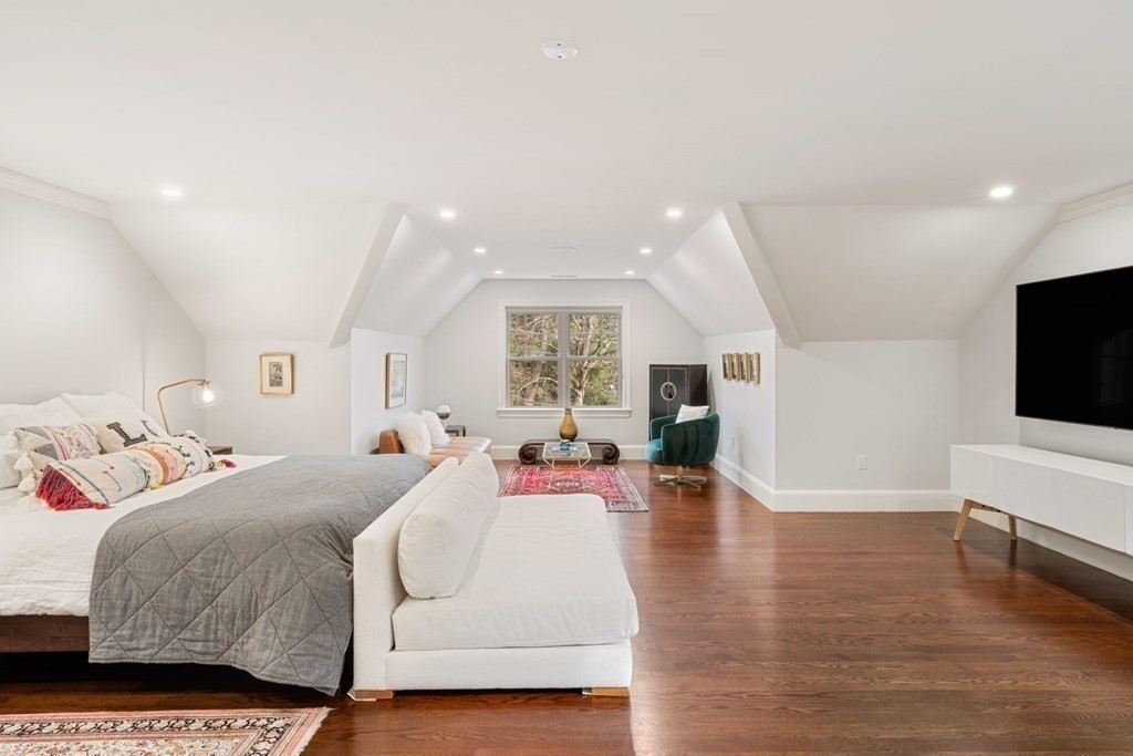 4 Wynnewood Road Wellesley, MA 02481 - Photo 20 of 42