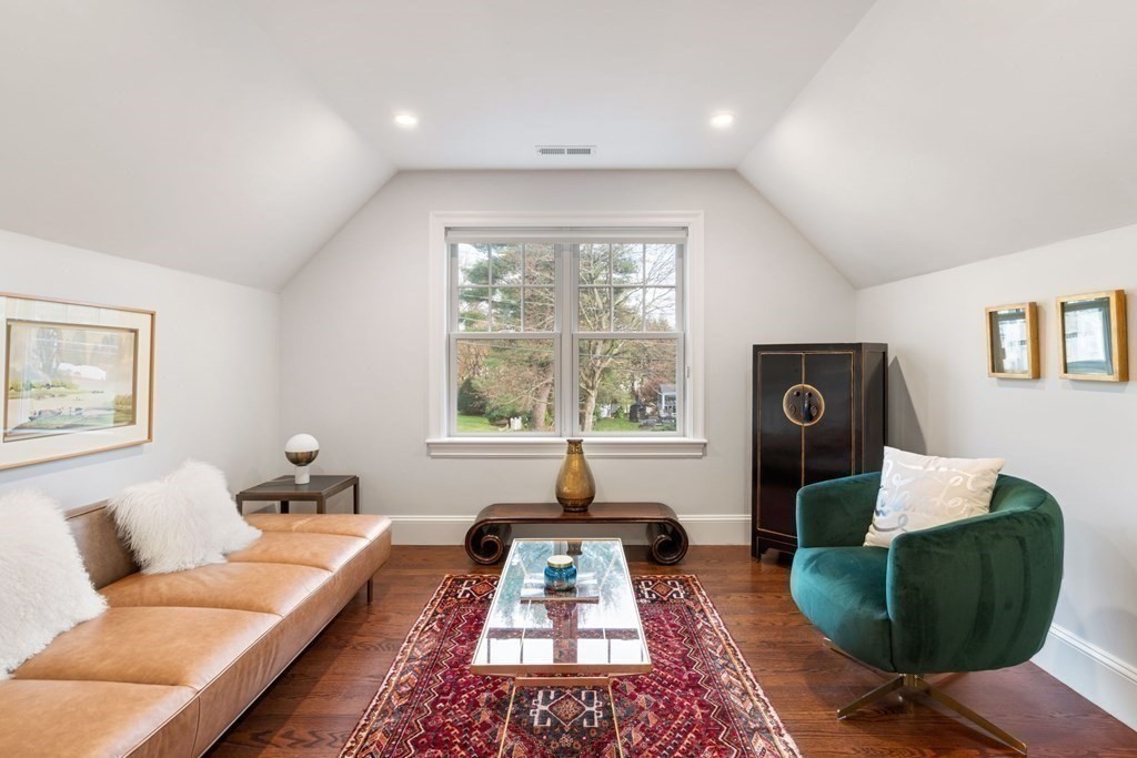 4 Wynnewood Road Wellesley, MA 02481 - Photo 22 of 42