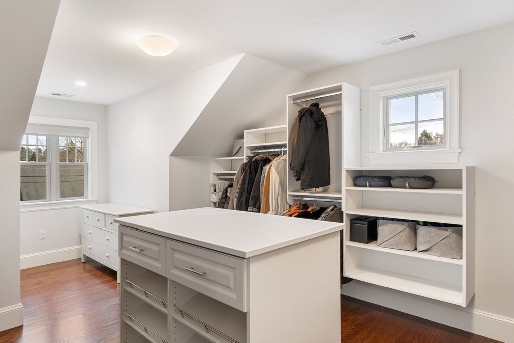 4 Wynnewood Road Wellesley, MA 02481 - Photo 25 of 42