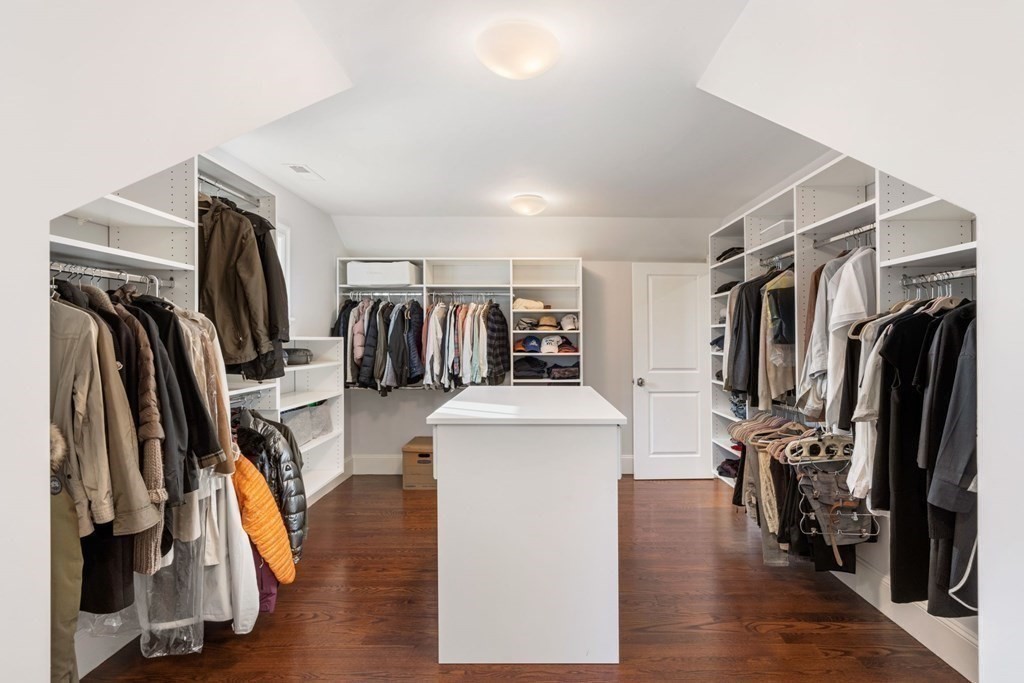 4 Wynnewood Road Wellesley, MA 02481 - Photo 26 of 42