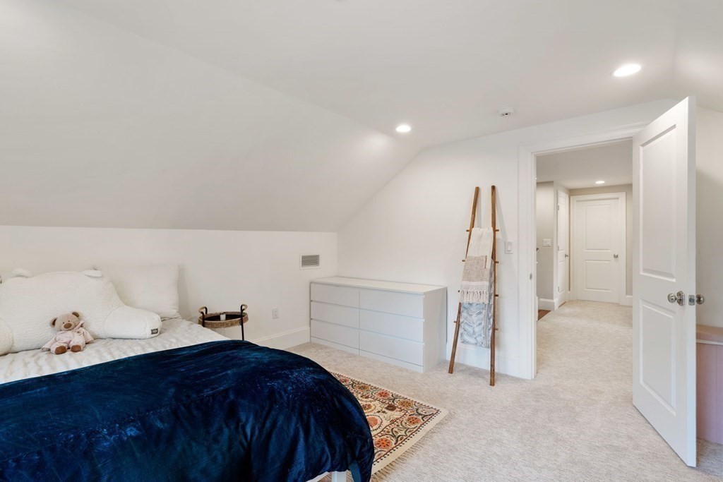 4 Wynnewood Road Wellesley, MA 02481 - Photo 27 of 42