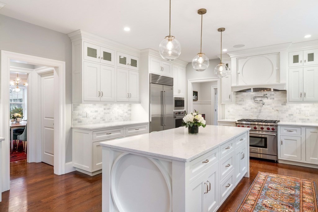 4 Wynnewood Road Wellesley, MA 02481 - Photo 10 of 42