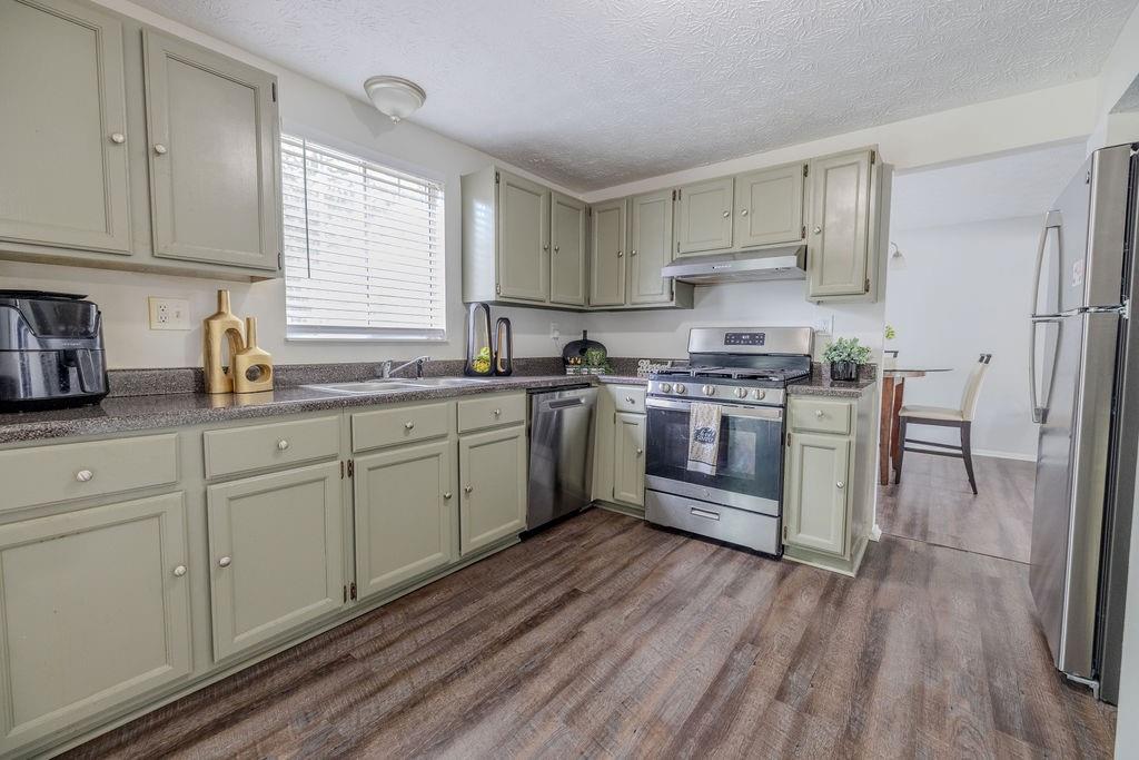 2073 Raintree Place Lithonia, GA 30058 - Photo 10 of 22