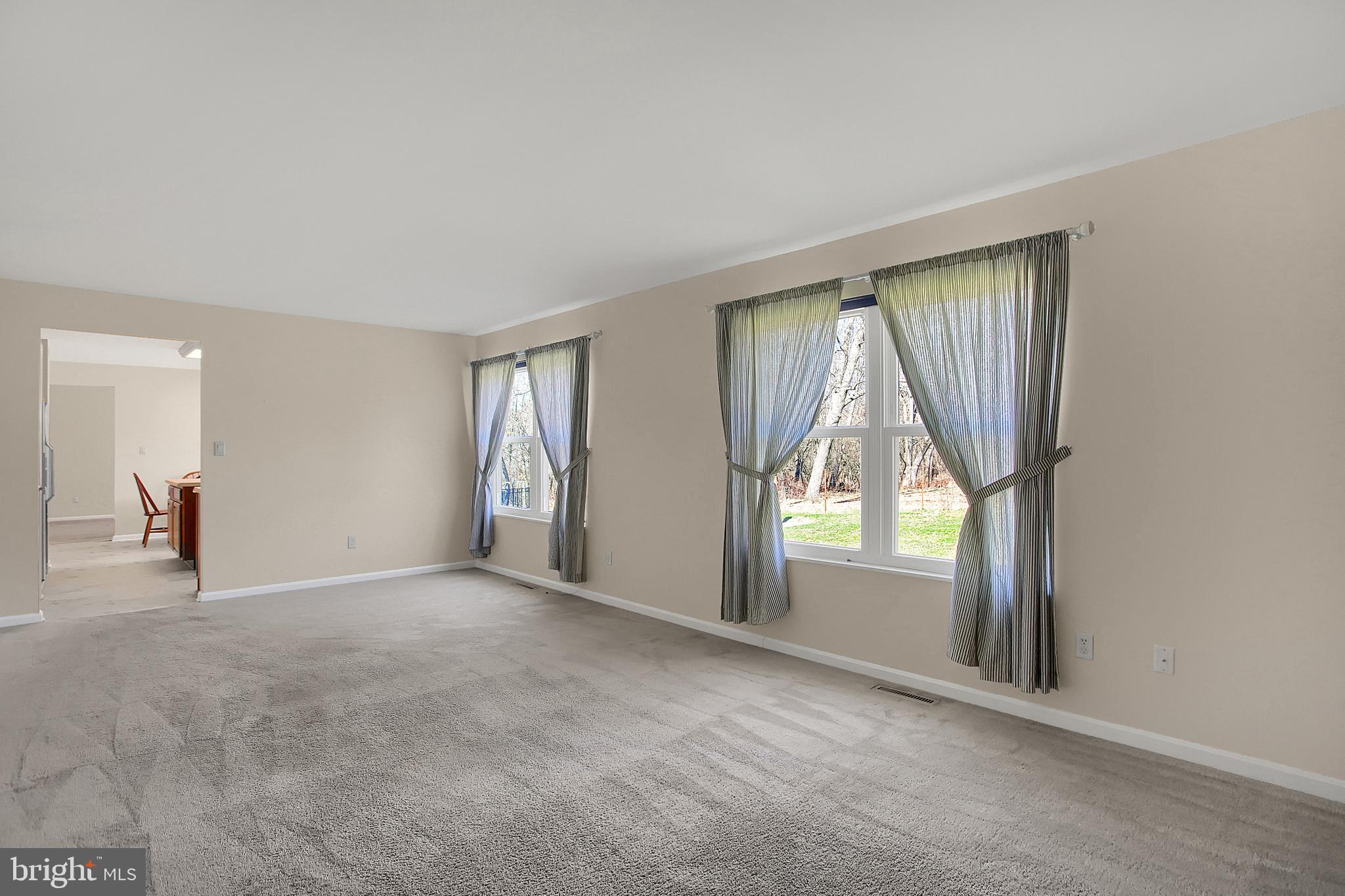 367 Deaven Road Harrisburg, PA 17111 - Photo 17 of 40 Family Room