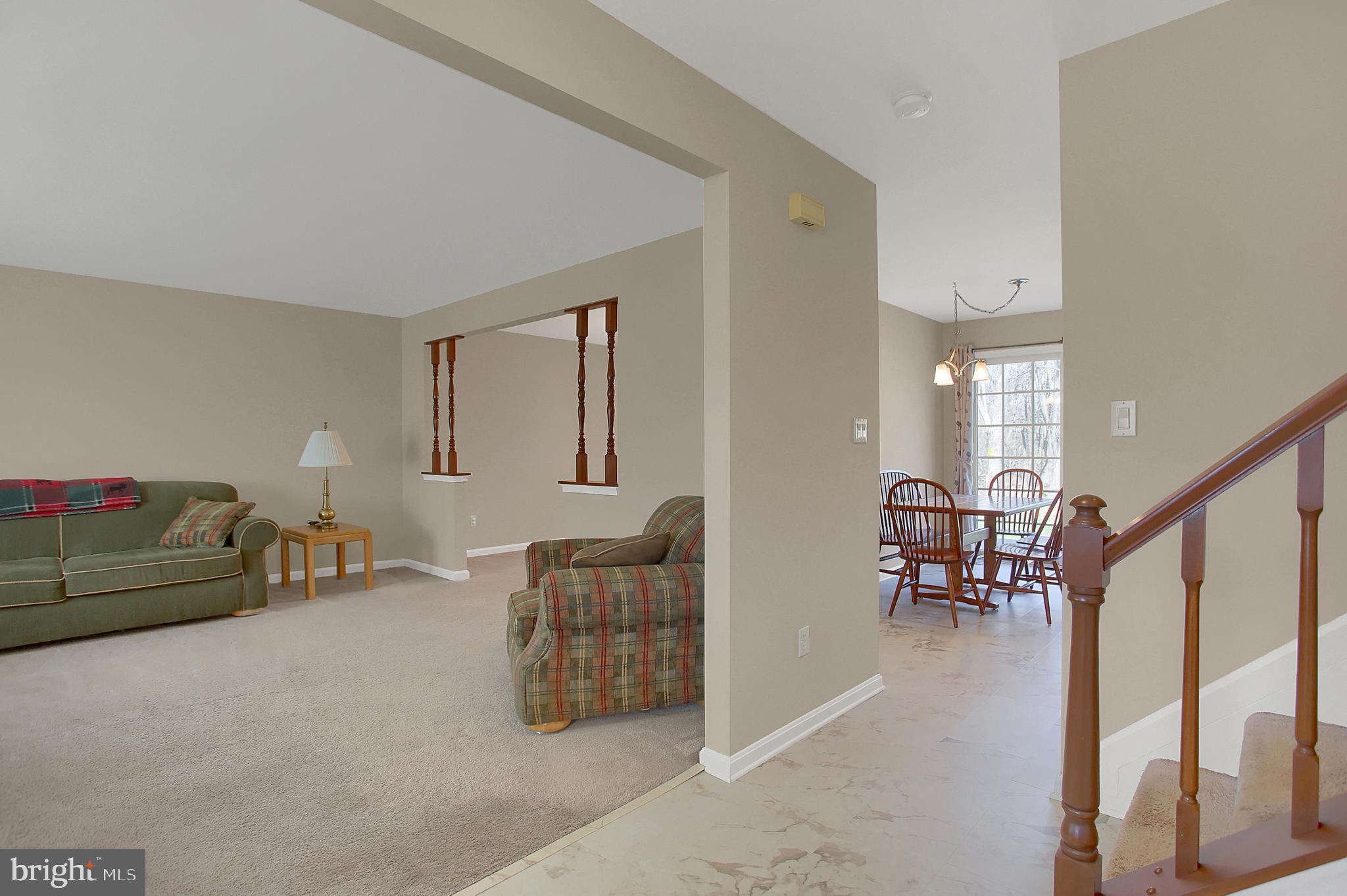 367 Deaven Road Harrisburg, PA 17111 - Photo 3 of 40 Foyer
