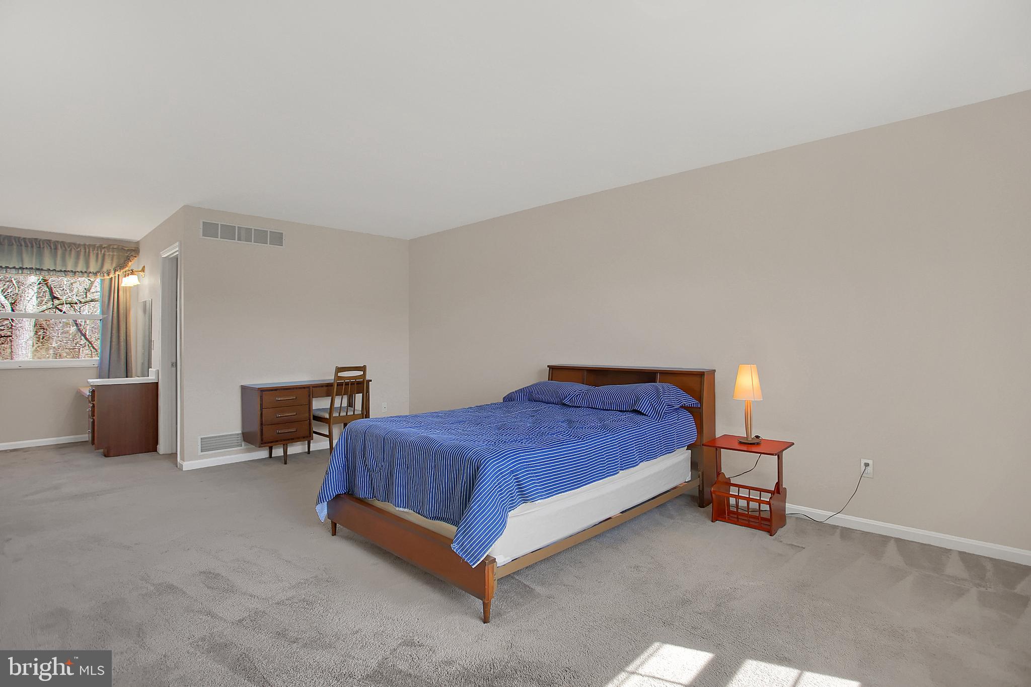 367 Deaven Road Harrisburg, PA 17111 - Photo 21 of 40 Master Bedroom