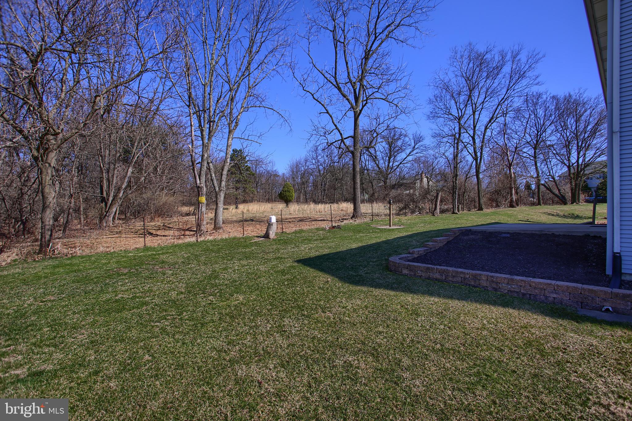 367 Deaven Road Harrisburg, PA 17111 - Photo 36 of 40 Backyard