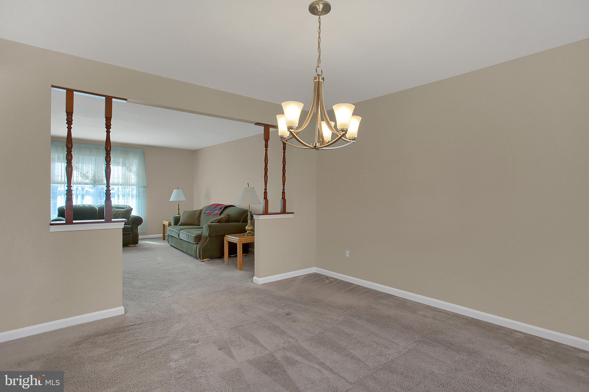367 Deaven Road Harrisburg, PA 17111 - Photo 9 of 40 Dining Room
