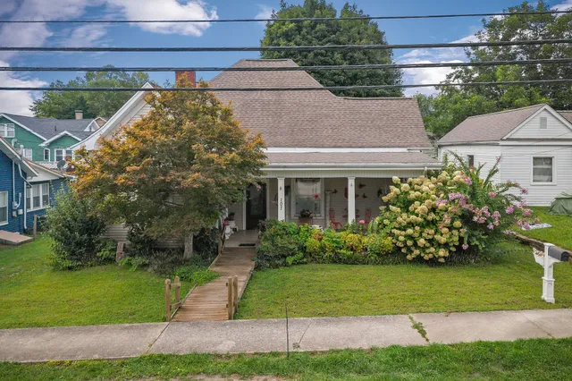 $299,000 | 107 North Main Street, Sparta, TN 38583