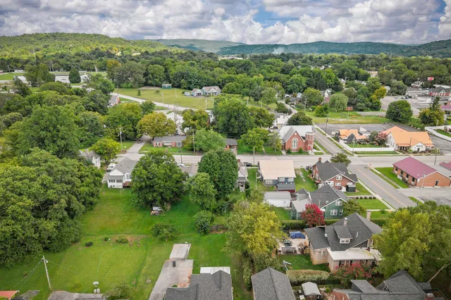 $299,000 | 107 North Main Street, Sparta, TN 38583