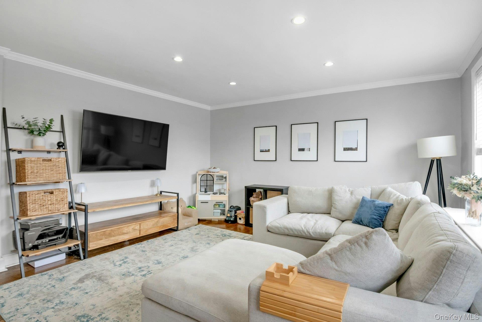 214 Richbell Road, Unit 2C Mamaroneck, NY 10543 - Photo 5 of 15