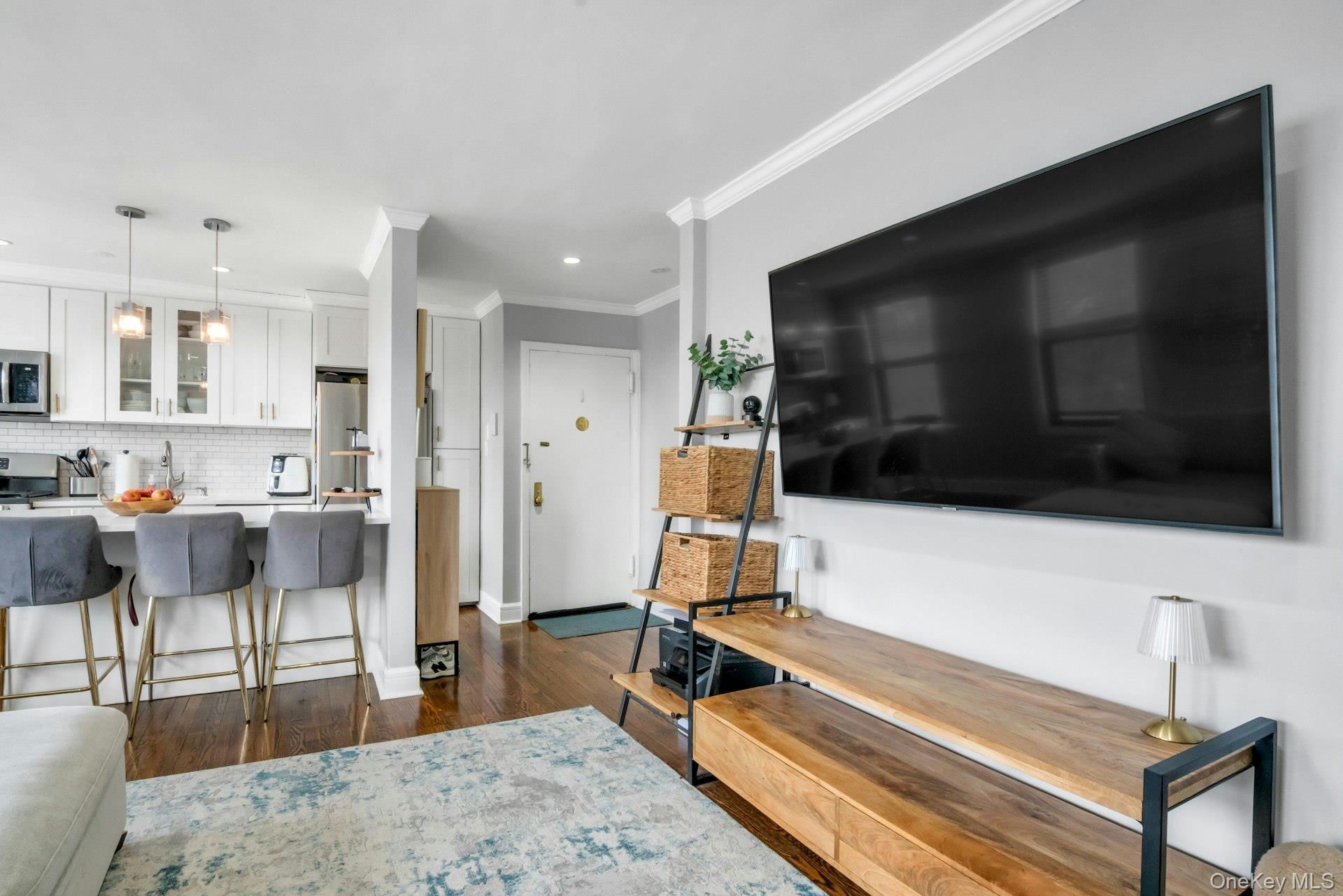 214 Richbell Road, Unit 2C Mamaroneck, NY 10543 - Photo 9 of 15