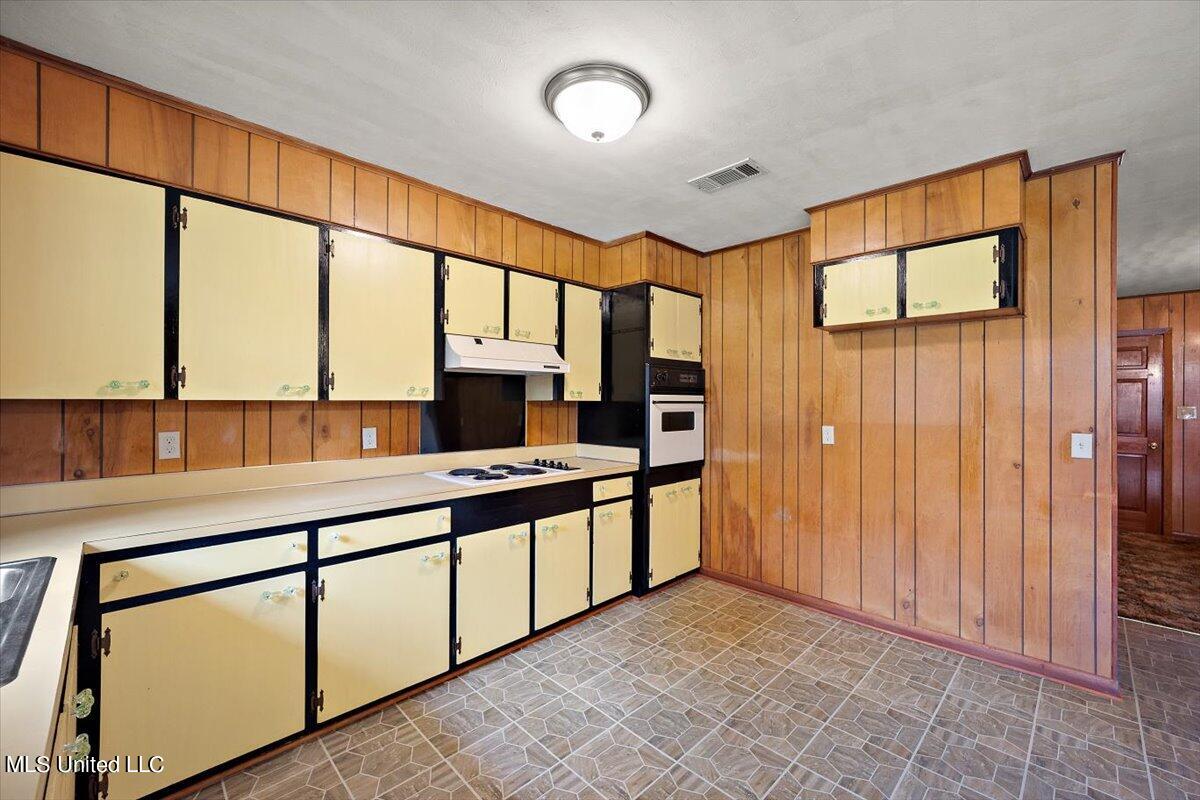 148 Elizabeth Holloway Road Mendenhall, MS 39114 - Photo 8 of 21 10-3HTP6585