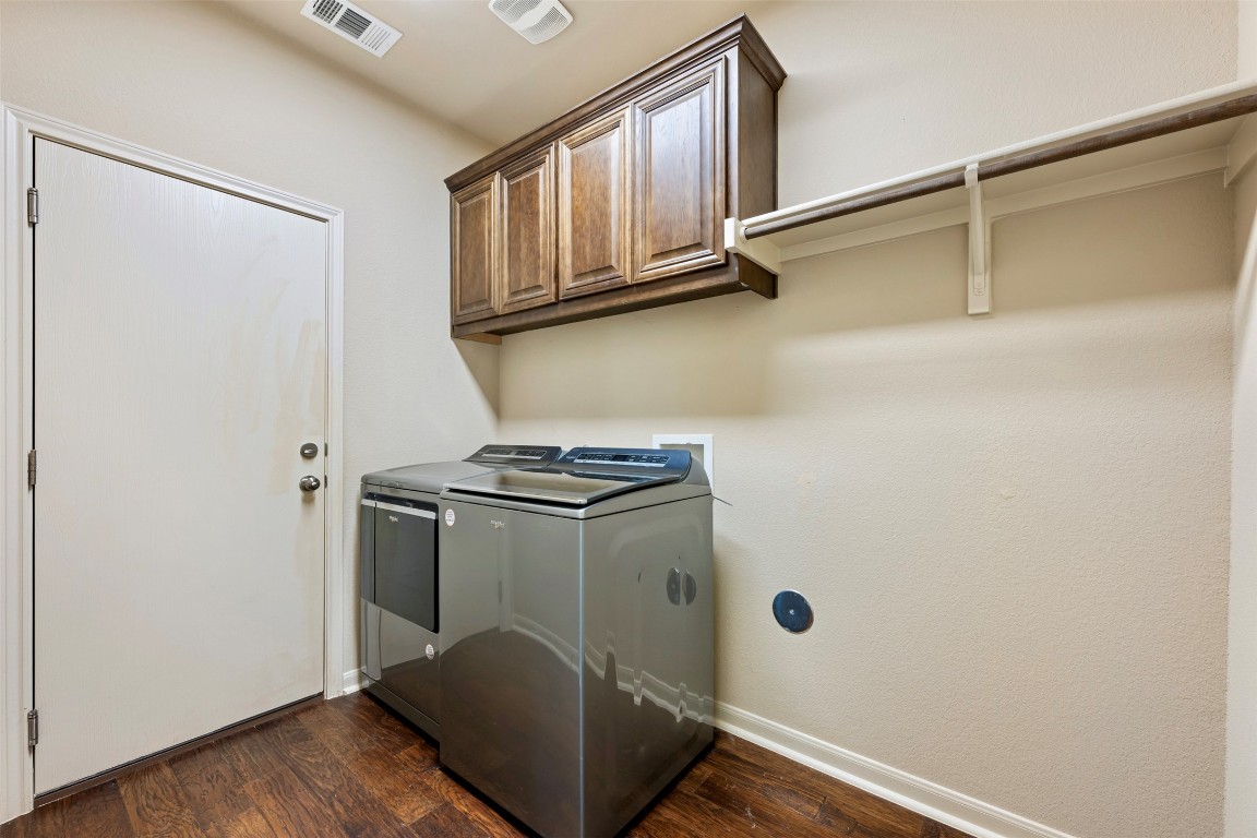 1824 Wolf Dancer Leander, TX 78641 - Photo 33 of 40