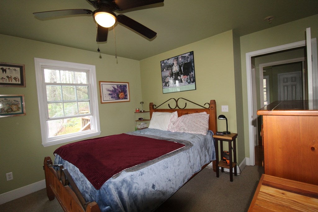 200 Laurel Ridge Lane Fancy Gap, VA 24328 - Photo 11 of 22 Gallery Image 11