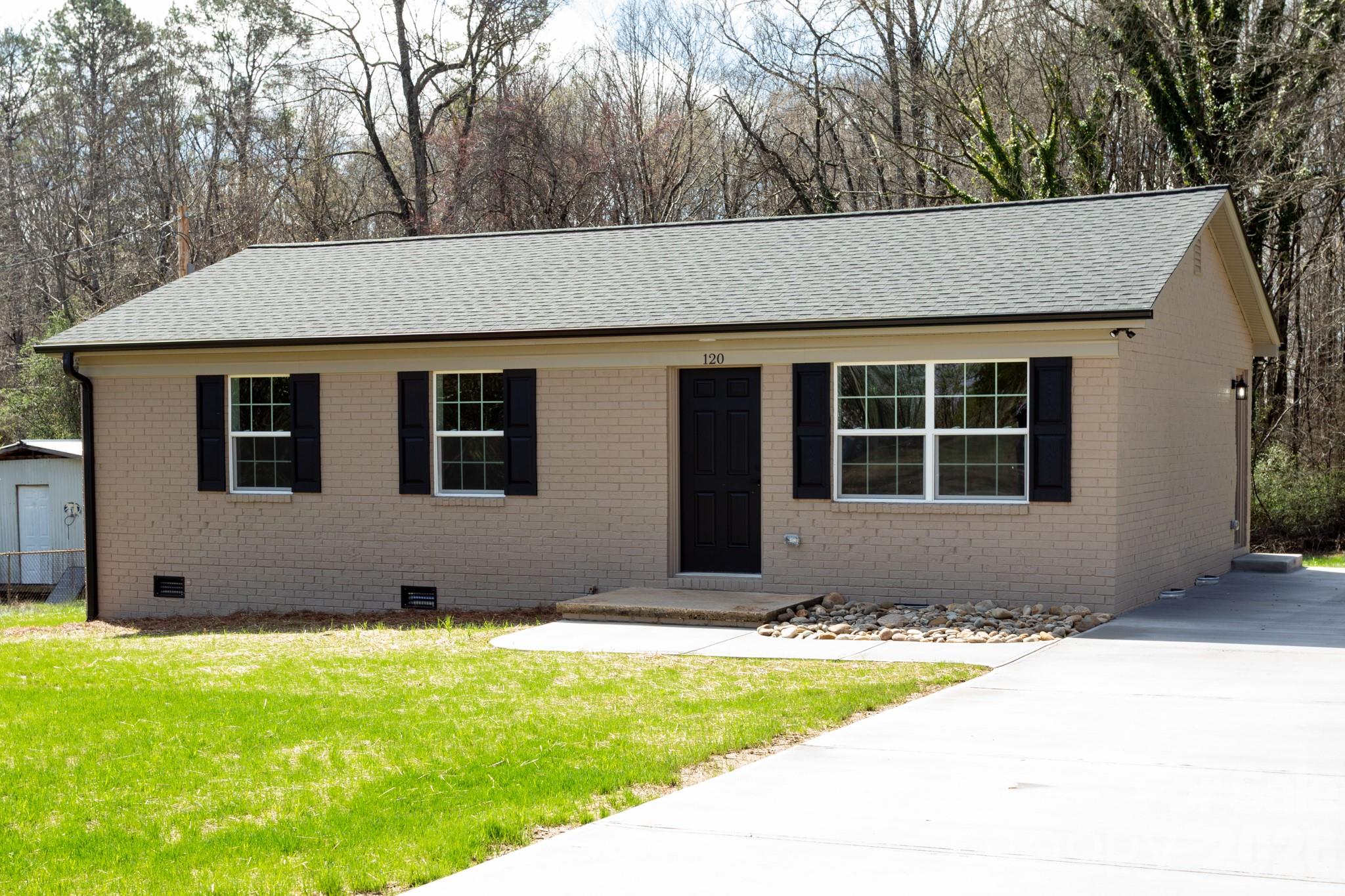 120 Independence Loop Statesville, NC 28625 - Photo 3 of 35