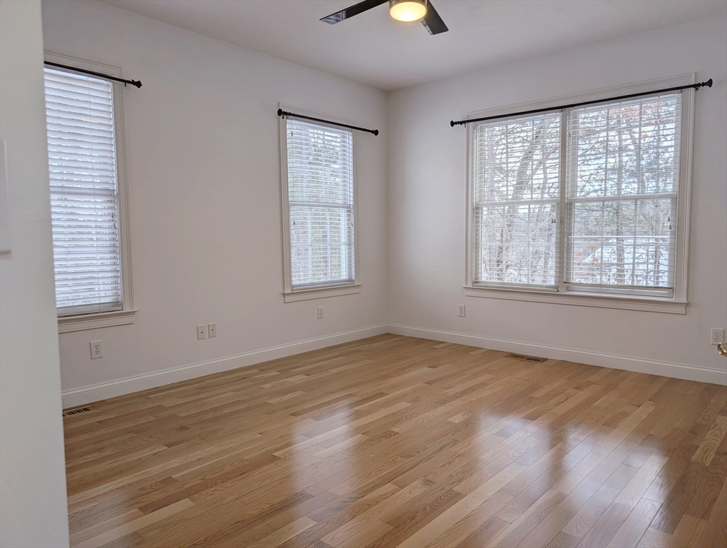 22 Highland Road, Unit 22 Westford, MA 01886 - Photo 18 of 28