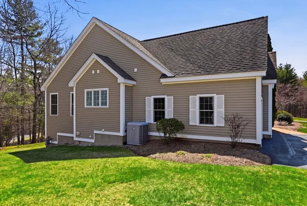 $799,000 | 22 Highland Road, Unit 22, Westford, MA 01886