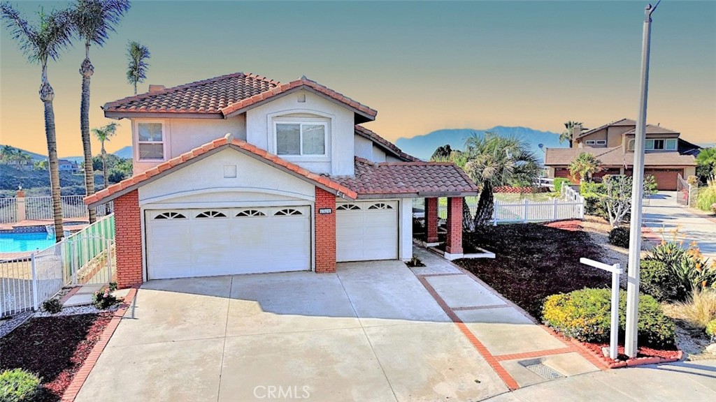 17474 Crestlake Lane Riverside, CA 92503 - Photo 1 of 1 3 Car Garage, Massive Space of Land