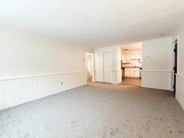 $2,250 | 80 Walnut Street, Unit 402, Canton, MA 02021