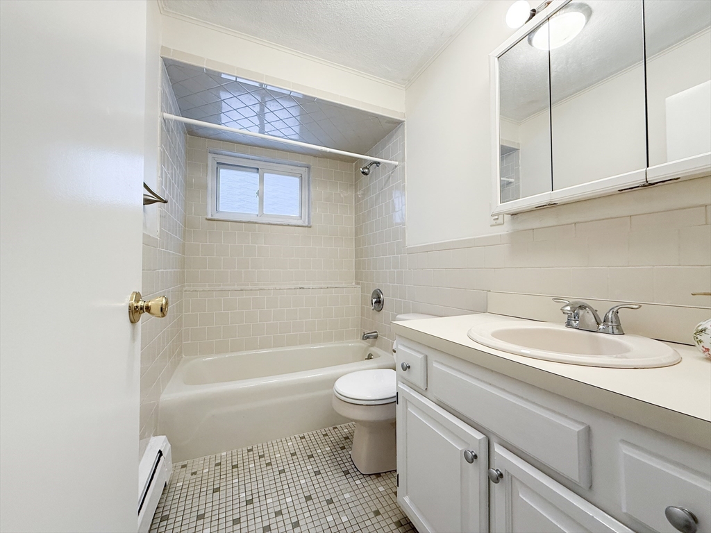 80 Walnut Street, Unit 402 Canton, MA 02021 - Photo 8 of 12