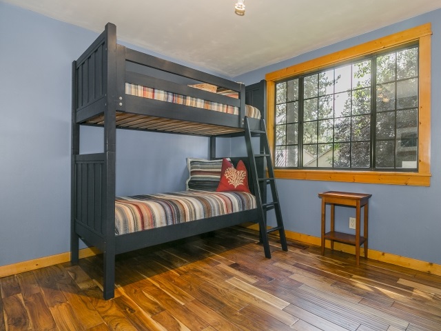 13321 Moraine Road Truckee, CA 96161 - Photo 8 of 14
