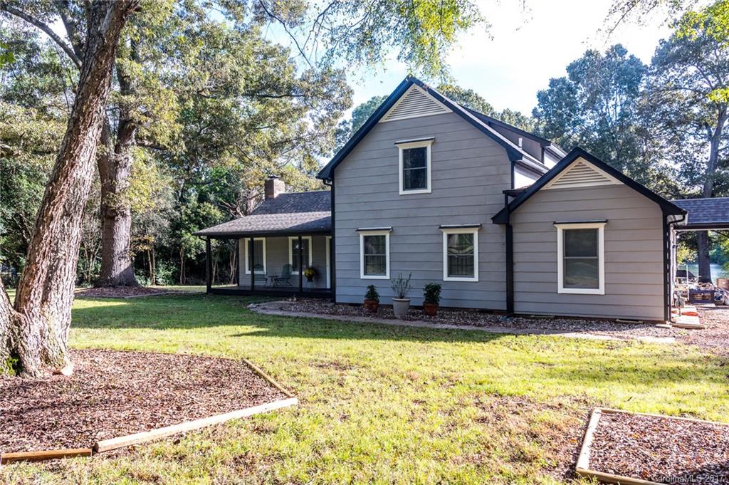 4996 Willow Pond Road Clover, SC 29710 - Photo 3 of 23 Gallery Image 3