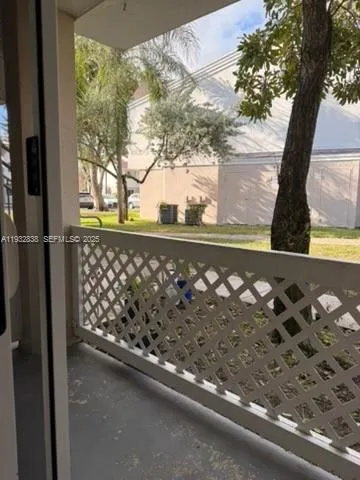 $1,750 | 6755 Northwest 175th Lane, Unit M9, Hialeah, FL 33015