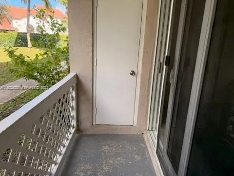 $1,750 | 6755 Northwest 175th Lane, Unit M9, Hialeah, FL 33015