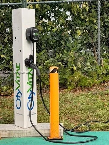 $1,750 | 6755 Northwest 175th Lane, Unit M9, Hialeah, FL 33015