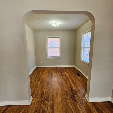 $1,050 | 124 South Franklin Boulevard, Tallahassee, FL 32301