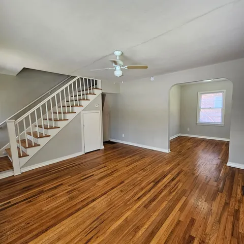 $1,050 | 124 South Franklin Boulevard, Tallahassee, FL 32301