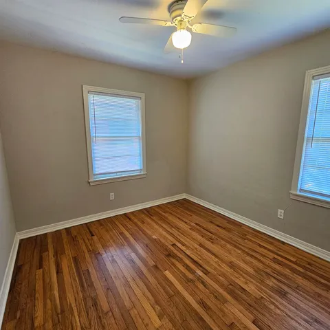 $1,050 | 124 South Franklin Boulevard, Tallahassee, FL 32301