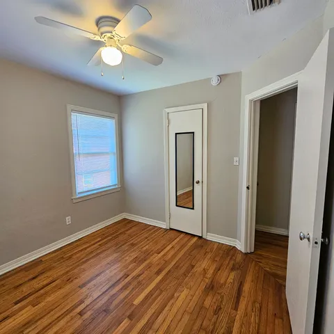 $1,050 | 124 South Franklin Boulevard, Tallahassee, FL 32301