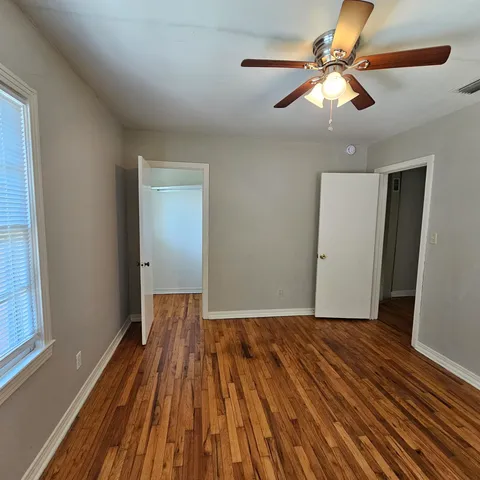 $1,050 | 124 South Franklin Boulevard, Tallahassee, FL 32301