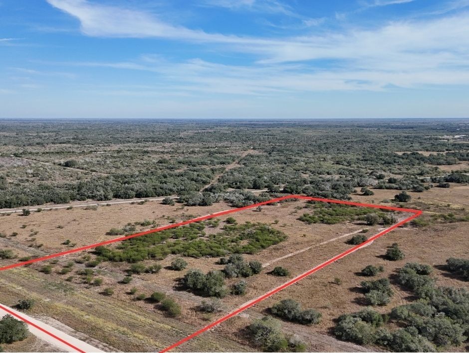 0 Old Goliad Rd- Tract 17 Refugio, TX 78377 - Photo 2 of 3 a city view with beach and ocean view