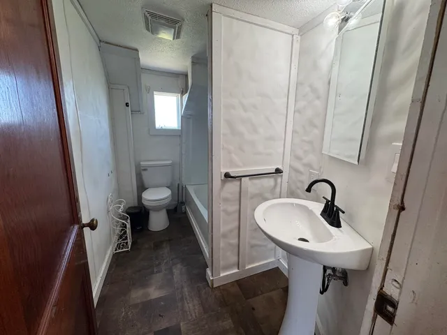 $94,900 | 314 Flat Mountain Road, St. Agatha, ME 04772