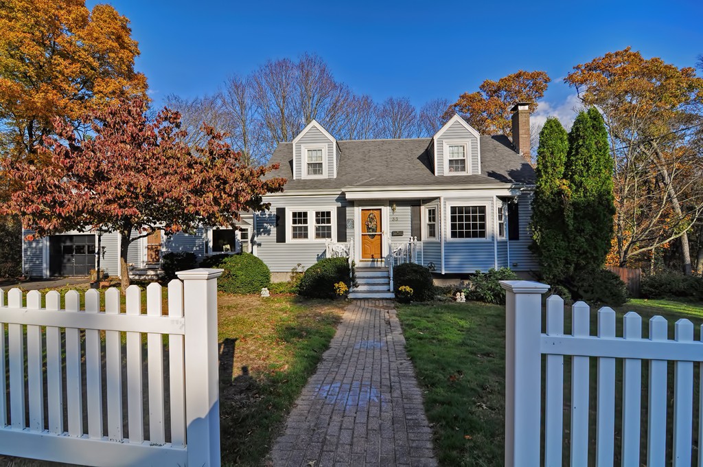 33 Ash Road Norwood, MA 02062 - Photo 1 of 19 Gallery Image 1